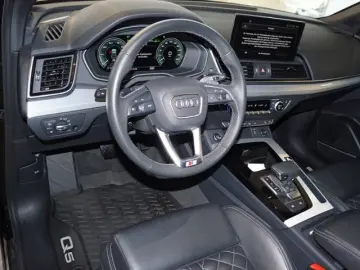 AUDI Q5 55 TFSIe S-Line  Leder B&O el.Sitze Navi