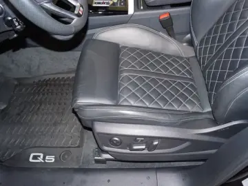 AUDI Q5 55 TFSIe S-Line  Leder B&O el.Sitze Navi
