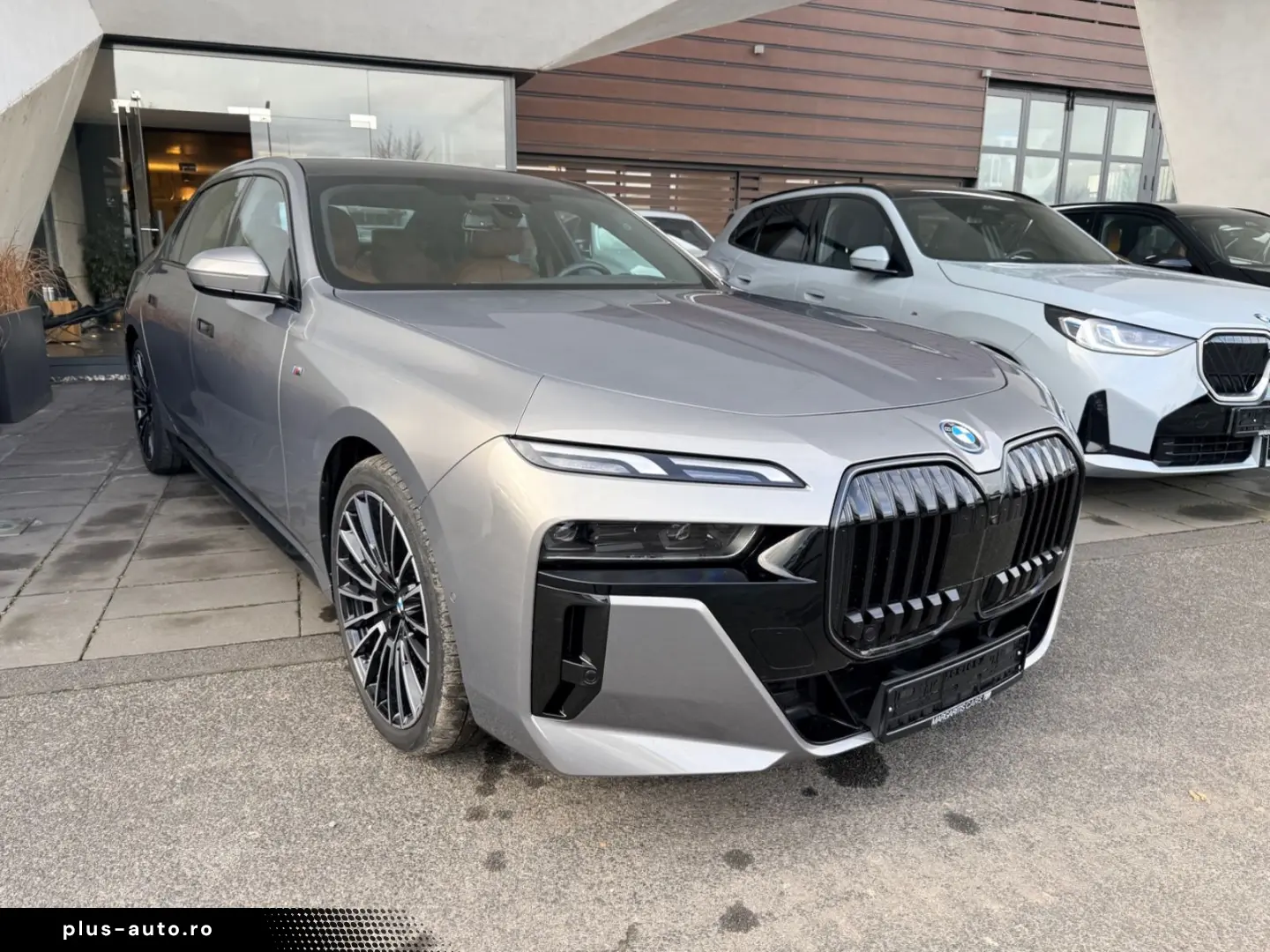 BMW 750e xDrive MPaketPro 21  Aut.Türen TV Lounge