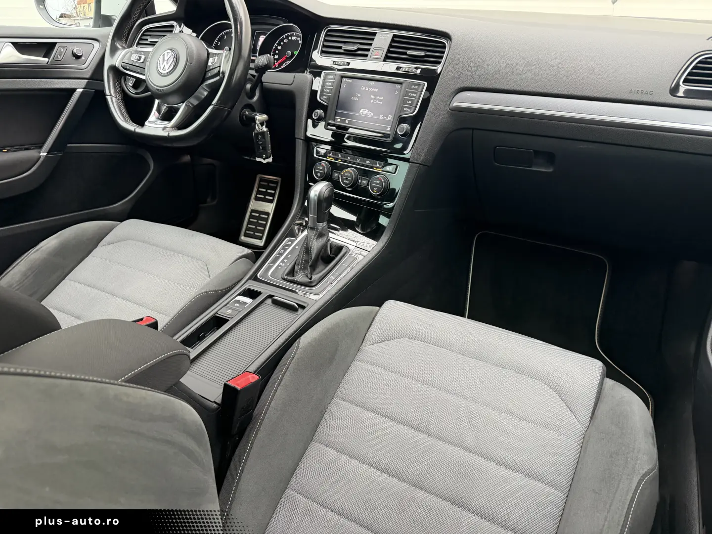 Golf 7 R-line DSG de vanzare in RATE FIXE FARA AVANS