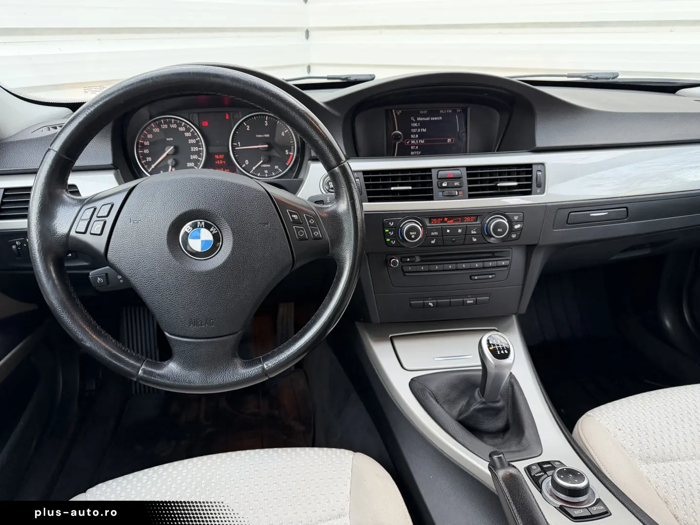 Bmw 318 facelift euro 5 de vanzare in RATE FIXE FARA AVANS