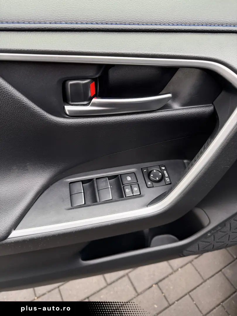 Toyota RAV 4 HYBRID 4X4 TVA DEDUCTIBIL