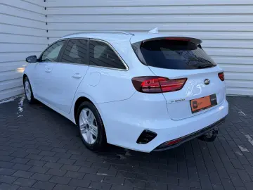 Kia Ceed 1.4 benzina cutie automata in RATE FIXE