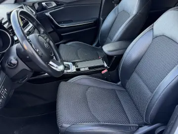 Kia Ceed 1.4 benzina cutie automata in RATE FIXE