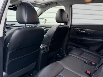 Nissan X-trail tekna 7 Locuri  de vânzare in RATE FIXE