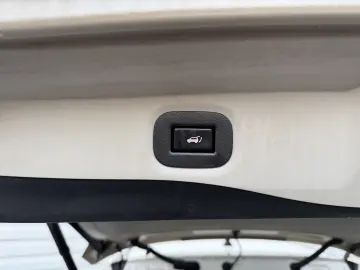 Nissan X-trail tekna 7 Locuri  de vânzare in RATE FIXE