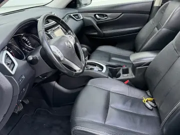 Nissan X-trail tekna 7 Locuri  de vânzare in RATE FIXE