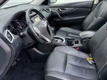 Nissan X-trail tekna 7 Locuri  de vânzare in RATE FIXE