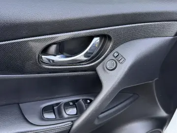 Nissan X-trail tekna 7 Locuri  de vânzare in RATE FIXE