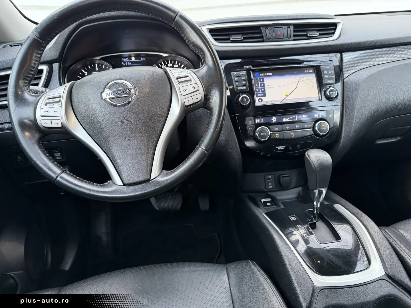 Nissan X-trail tekna 7 Locuri  de vânzare in RATE FIXE