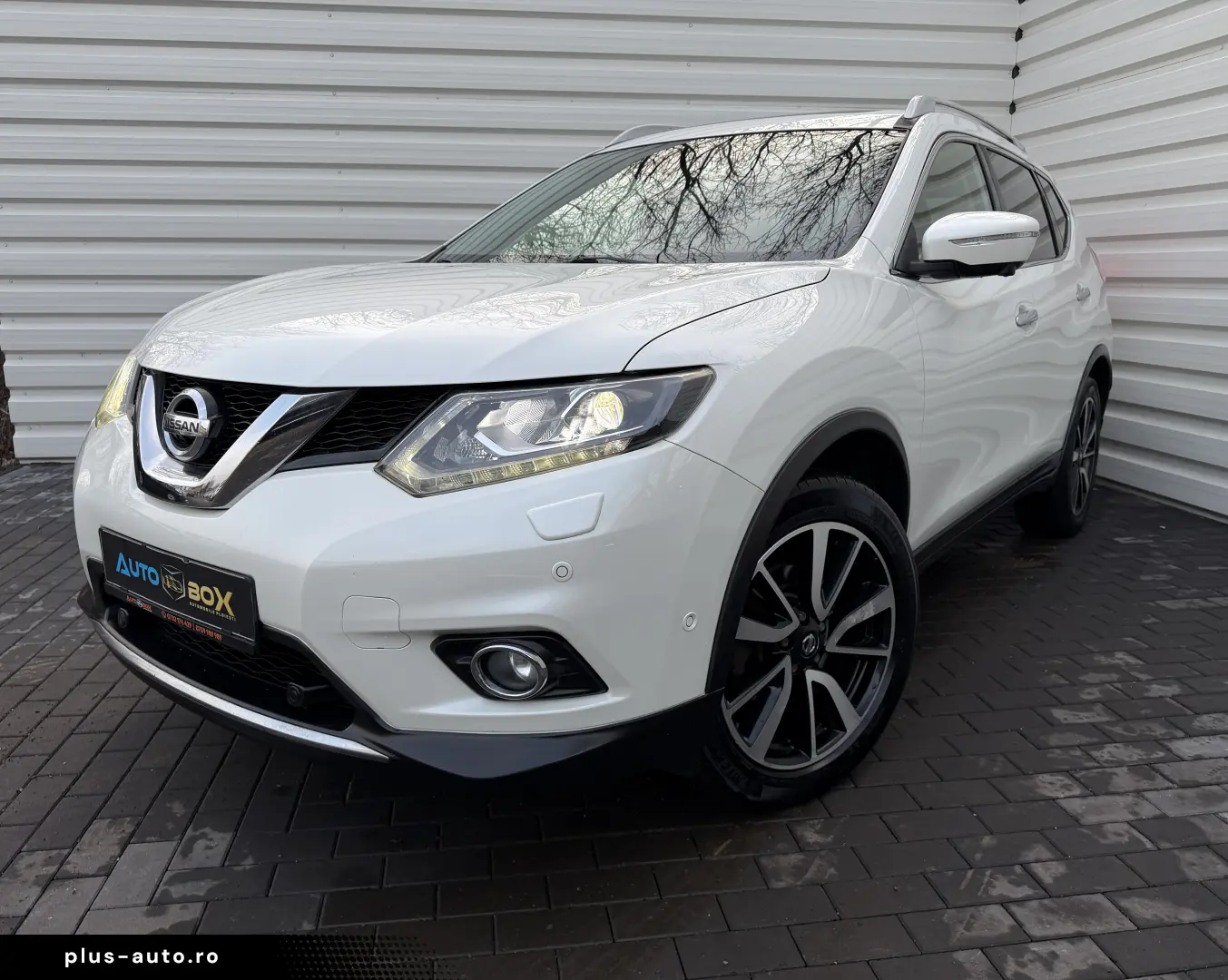 Nissan X-trail tekna 7 Locuri  de vânzare in RATE FIXE