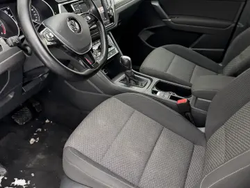 Touran 7 locuri DSG de vânzare in RATE FIXE