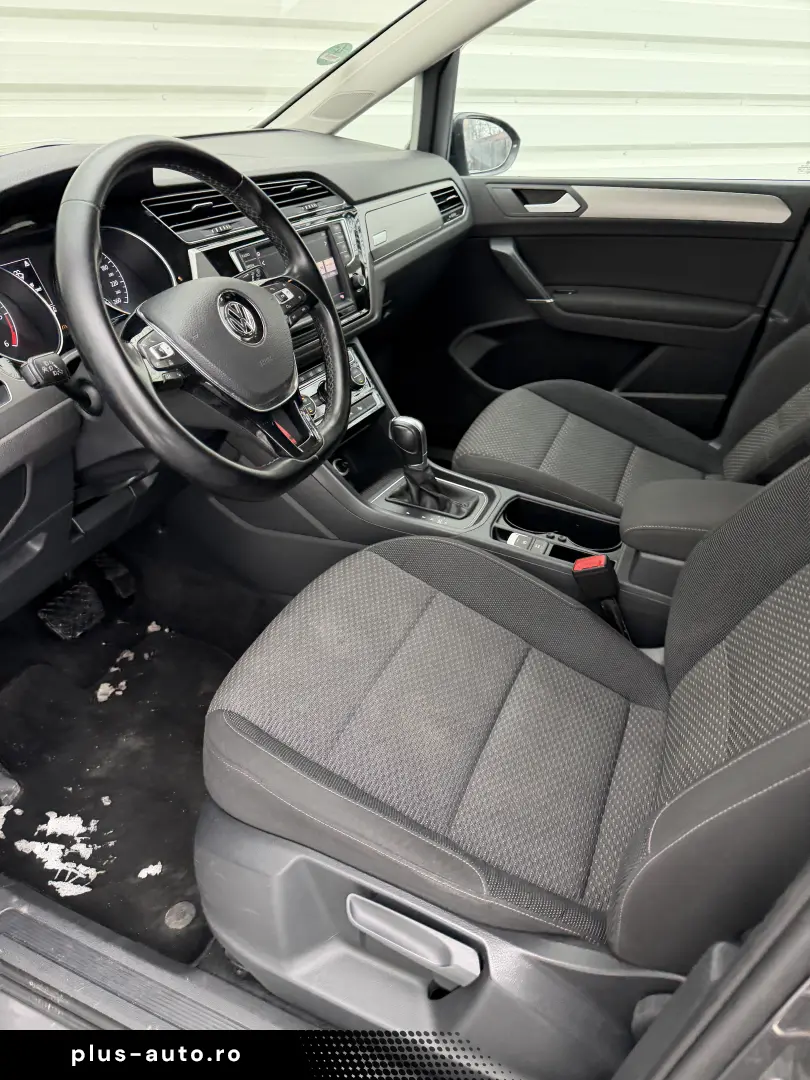 Touran 7 locuri DSG de vânzare in RATE FIXE