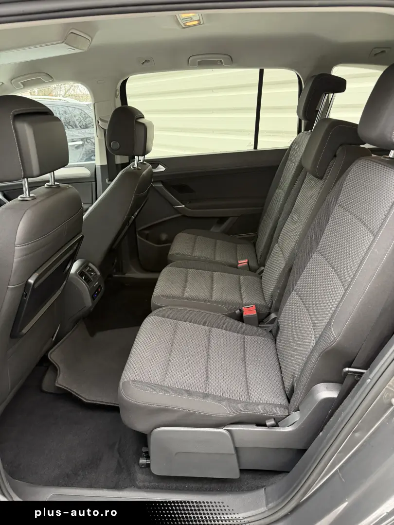 Touran 7 locuri DSG de vânzare in RATE FIXE