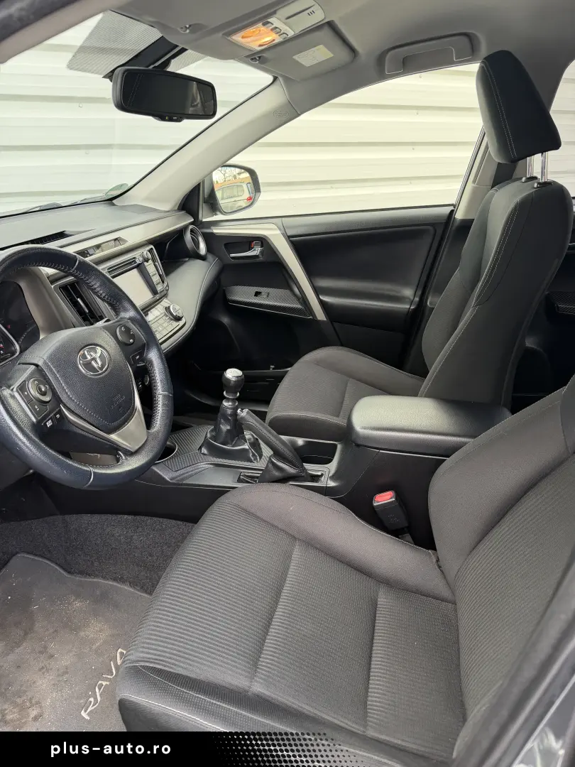 TOYOTA RAV 4 DIESEL 4X4 DE VAZARE IN RATE FIXE