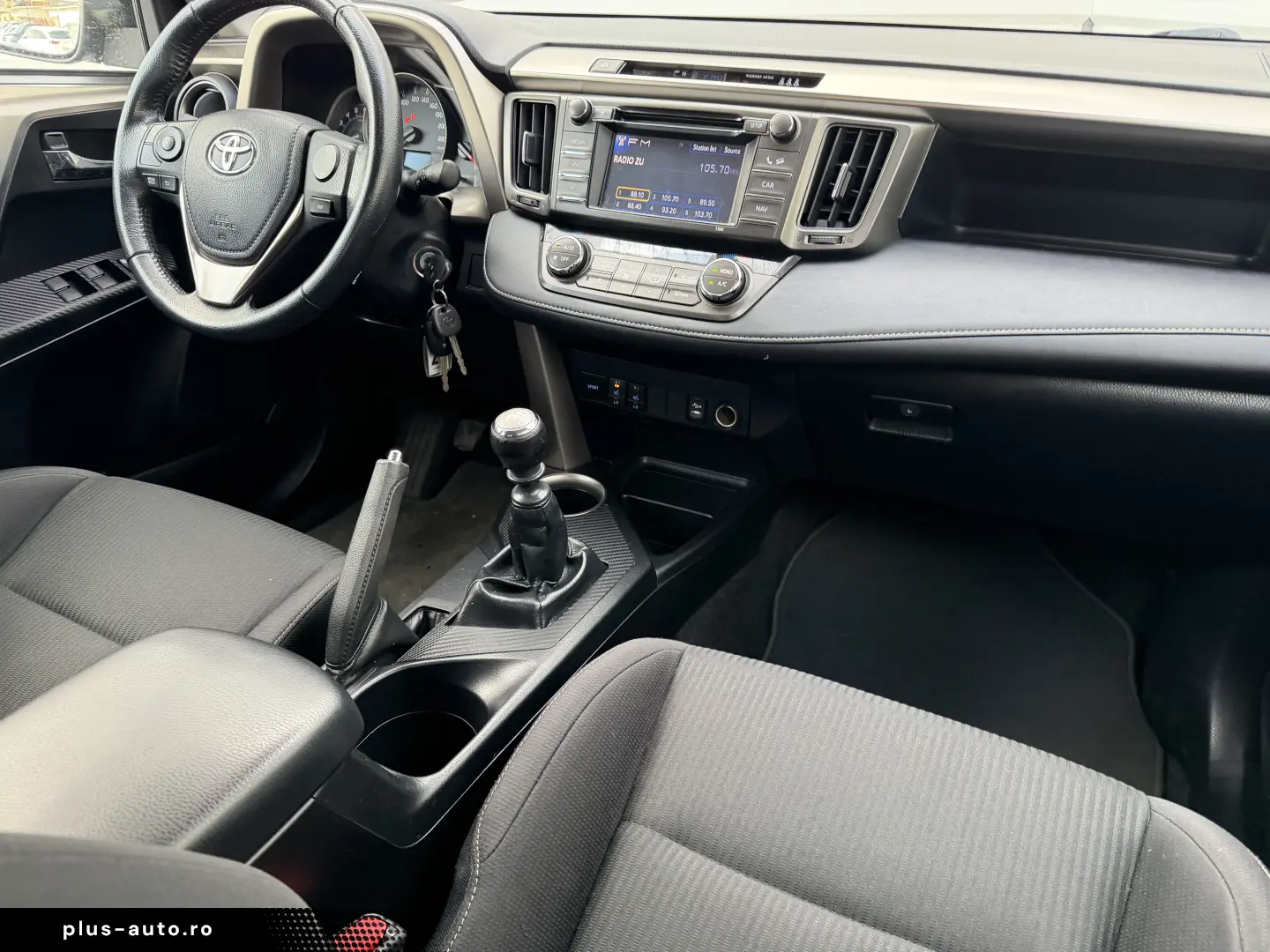 TOYOTA RAV 4 DIESEL 4X4 DE VAZARE IN RATE FIXE