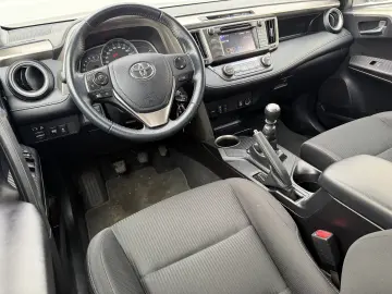 TOYOTA RAV 4 DIESEL 4X4 DE VAZARE IN RATE FIXE