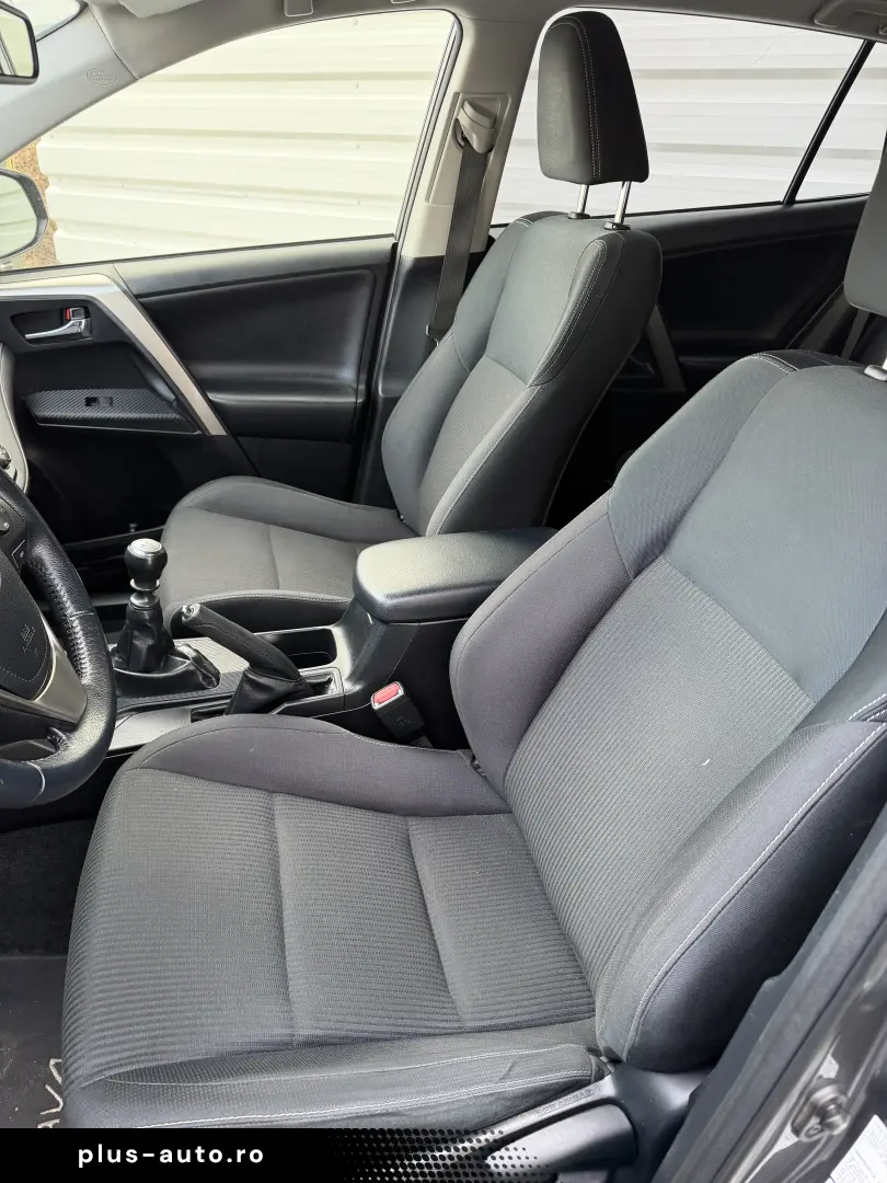 TOYOTA RAV 4 DIESEL 4X4 DE VAZARE IN RATE FIXE