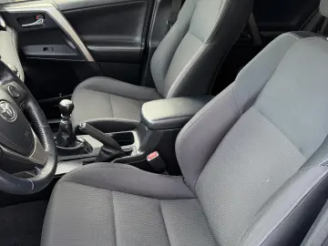 TOYOTA RAV 4 DIESEL 4X4 DE VAZARE IN RATE FIXE