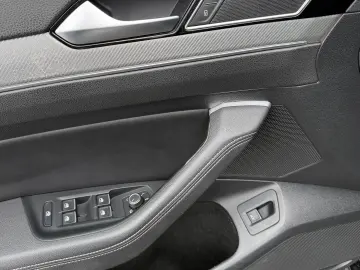 Passat 4x4 R-line 240 cp de vanzare in RATE FIXE