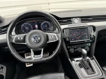 Passat 4x4 R-line 240 cp de vanzare in RATE FIXE