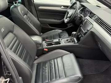 Passat 4x4 R-line 240 cp de vanzare in RATE FIXE