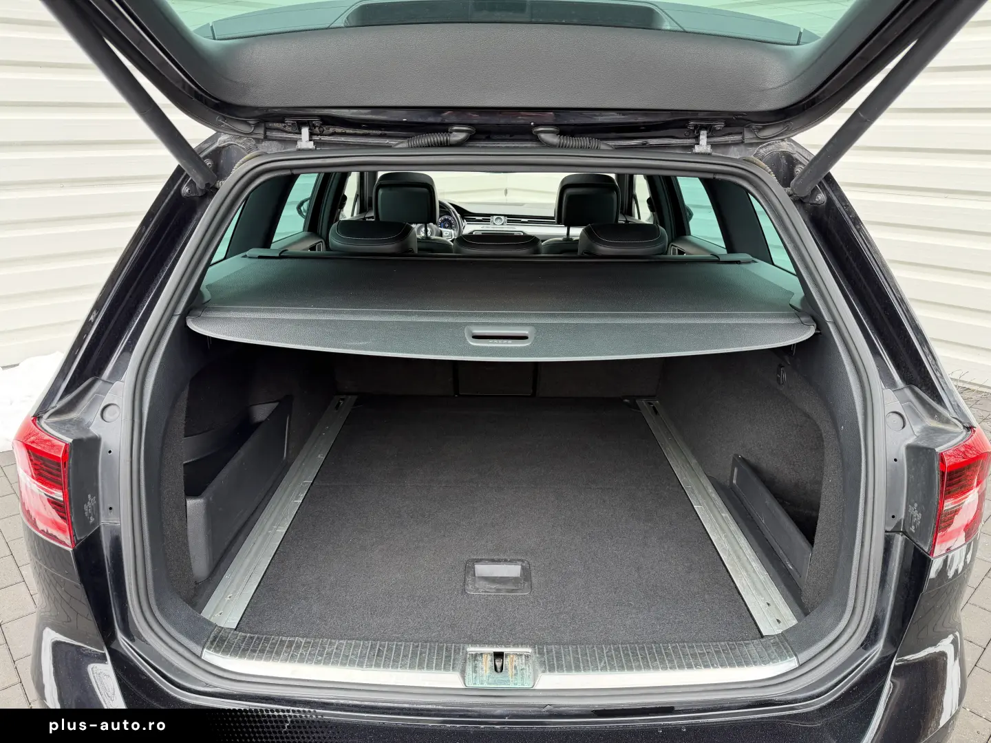 Passat 4x4 R-line 240 cp de vanzare in RATE FIXE