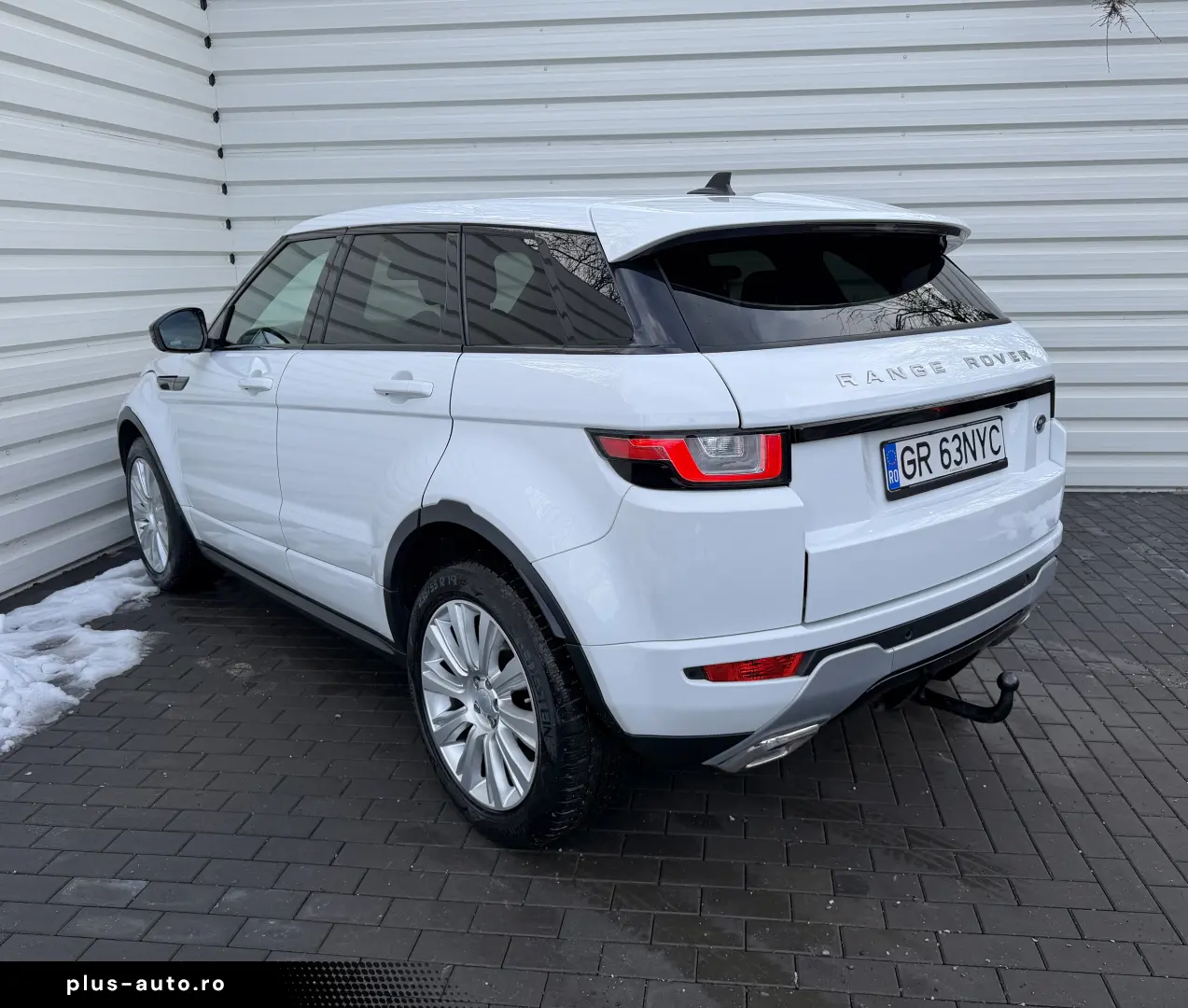 Land Rover Evoque 4x4 2017 in RATE FIXE