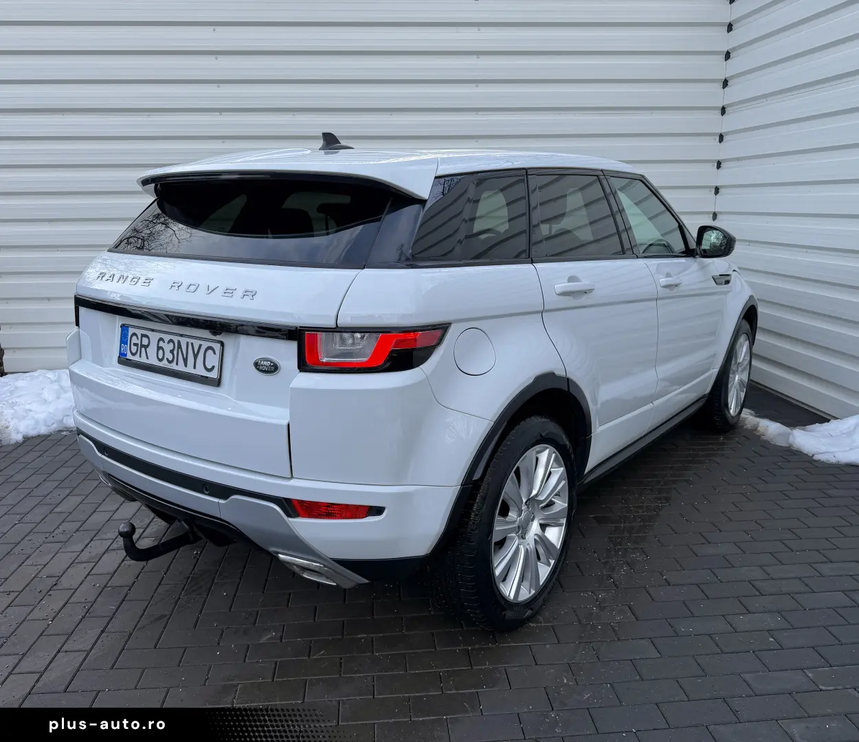 Land Rover Evoque 4x4 2017 in RATE FIXE
