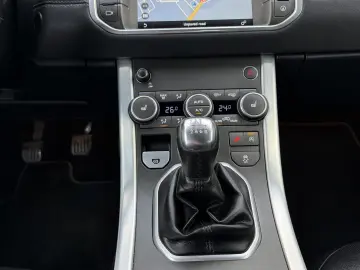 Land Rover Evoque 4x4 2017 in RATE FIXE