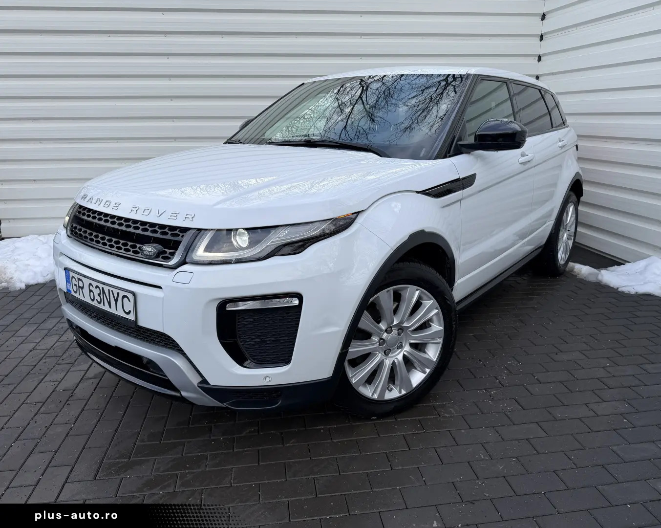 Land Rover Evoque 4x4 2017 in RATE FIXE