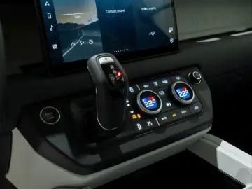 Land Rover Defender 90 X-Dynamic SE D250 AWD