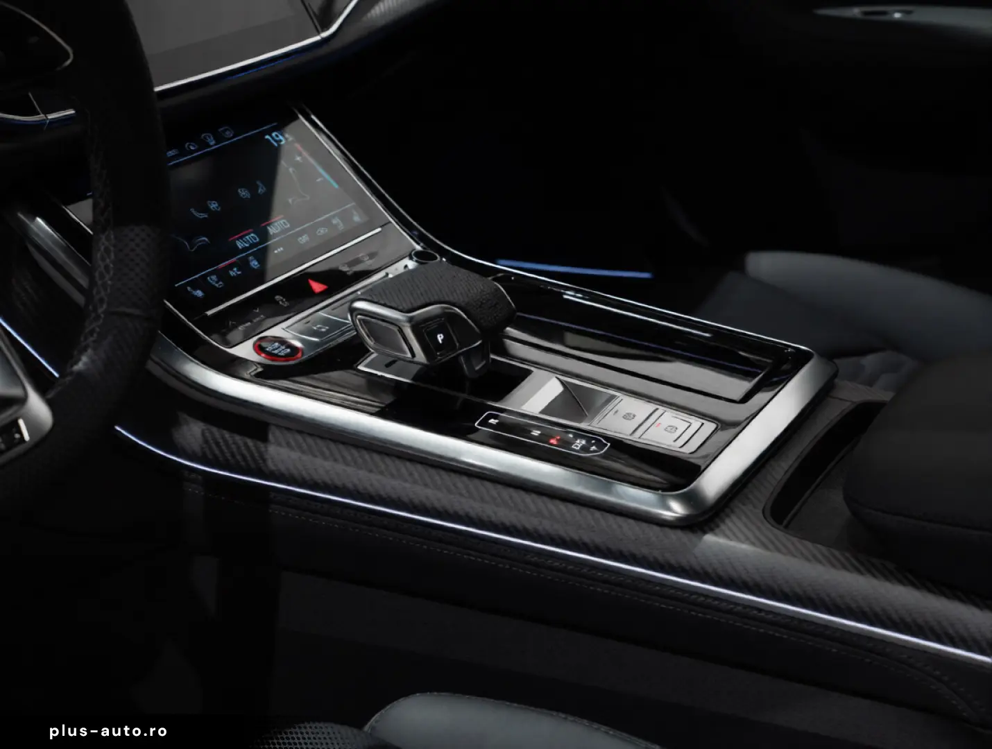 Audi RSQ8 Performance