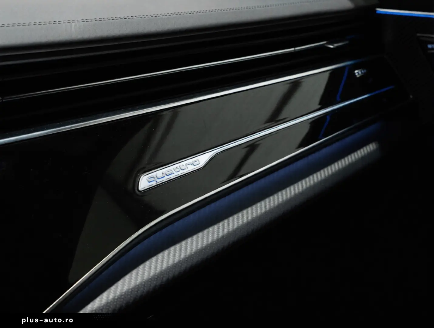 Audi RSQ8 Performance