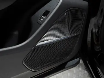 Audi RSQ8 Performance