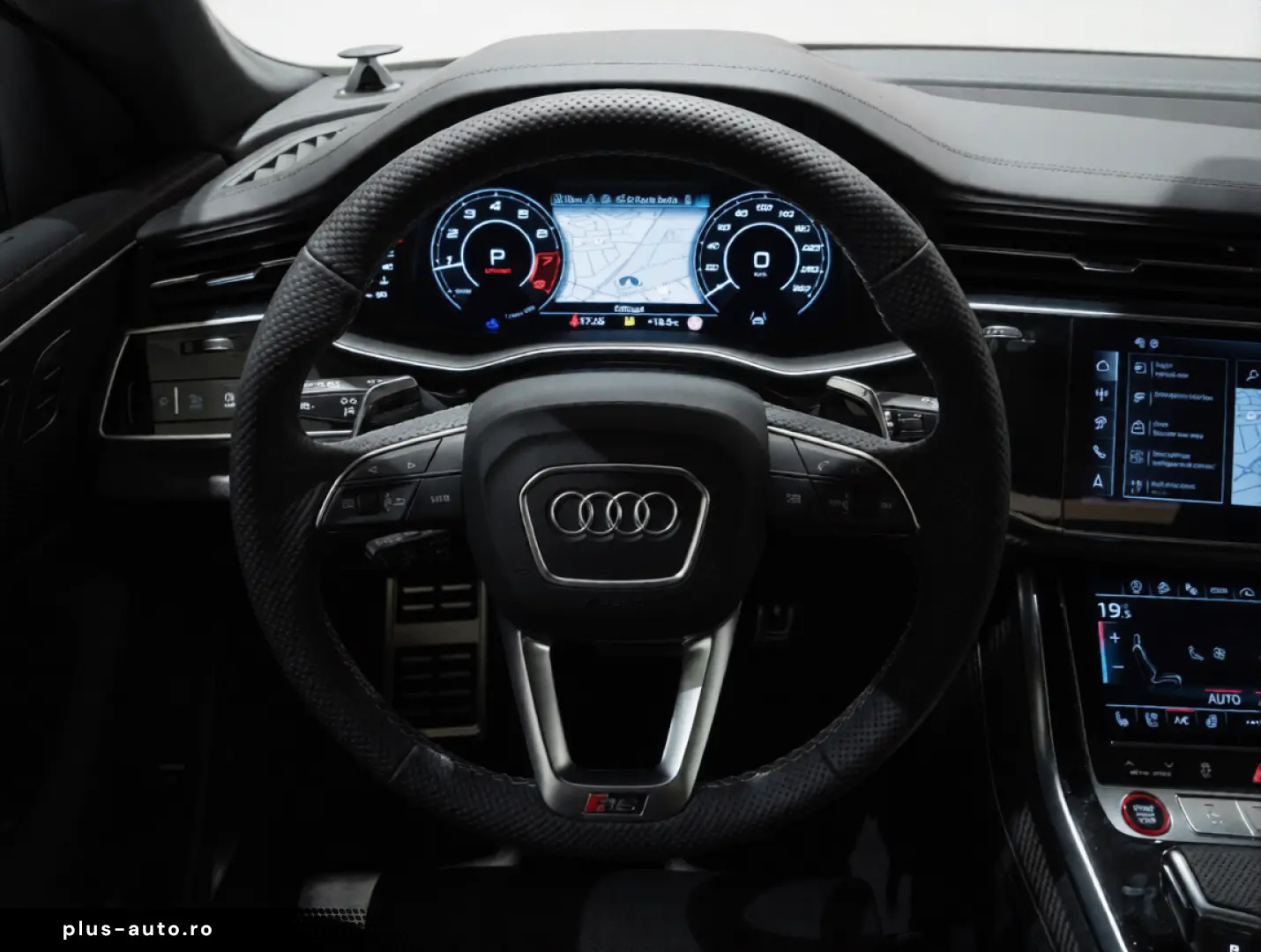 Audi RSQ8 Performance