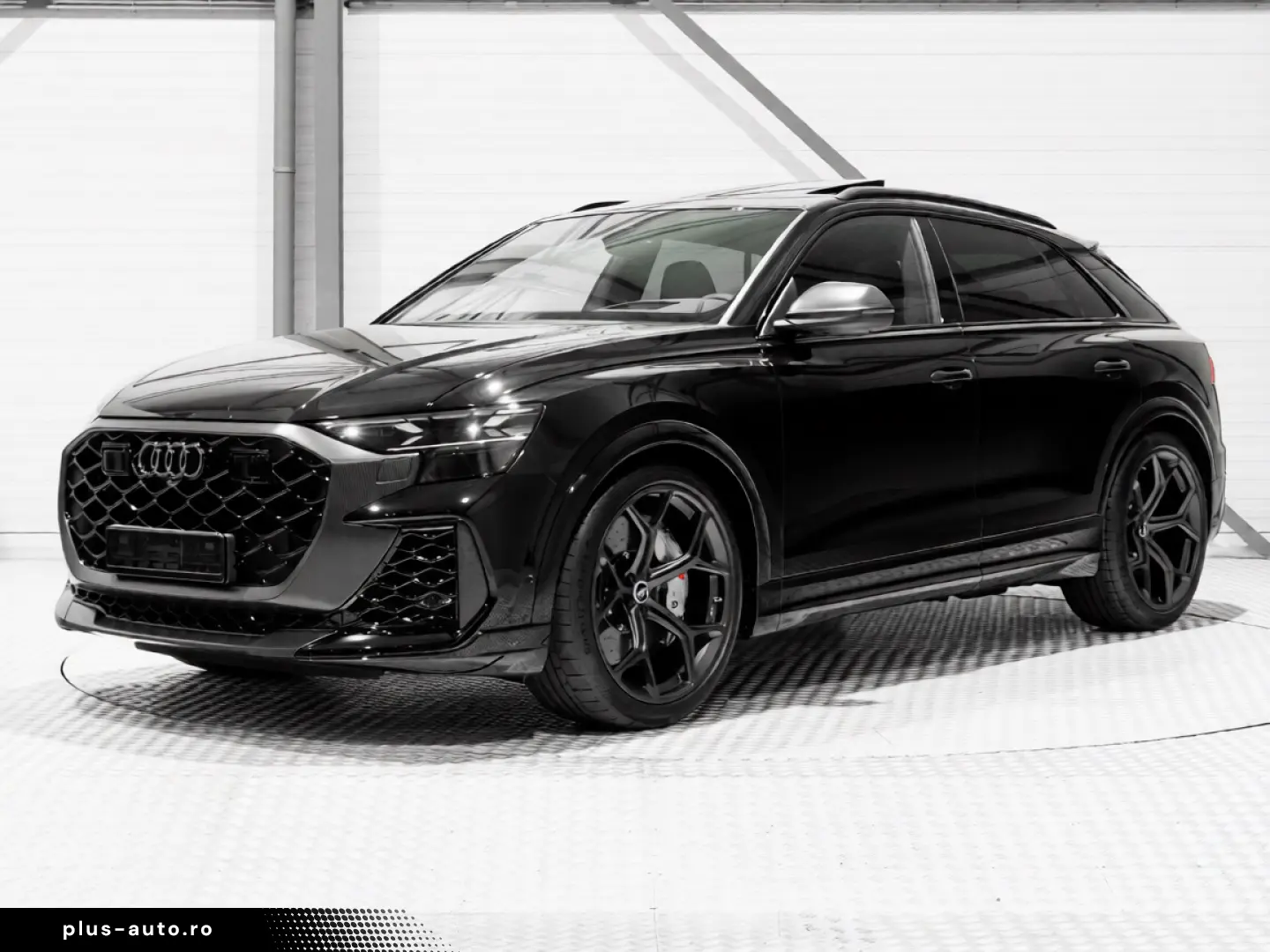 Audi RSQ8 Performance
