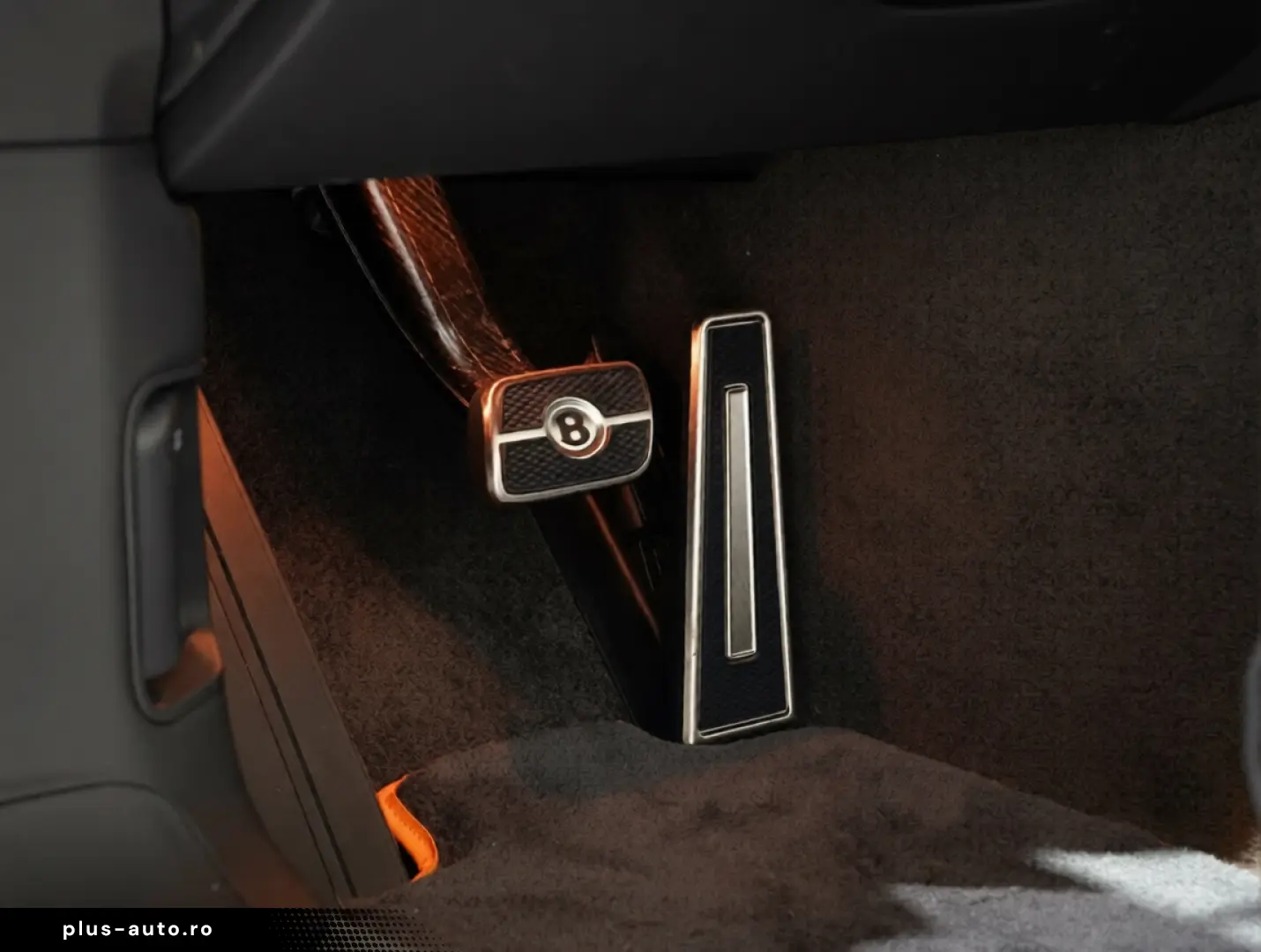 Bentley Continental GTC Black Edition