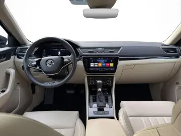SKODA SUPERB COMBI 2.0 TDI DSG 4X4 200PS  L&K Navi LED