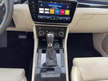 SKODA SUPERB COMBI 2.0 TDI DSG 4X4 200PS  L&K Navi LED