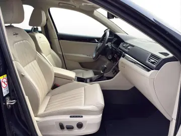 SKODA SUPERB COMBI 2.0 TDI DSG 4X4 200PS  L&K Navi LED