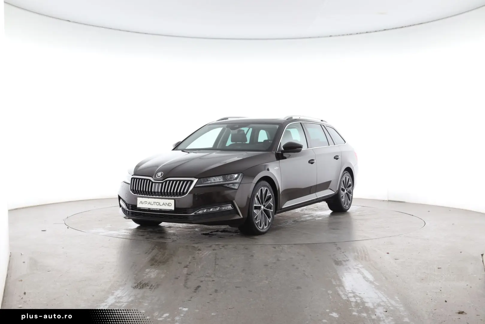SKODA SUPERB COMBI 2.0 TDI DSG 4x4 L & K   STANDH.