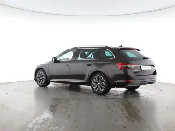 SKODA SUPERB COMBI 2.0 TDI DSG 4x4 L & K   STANDH.