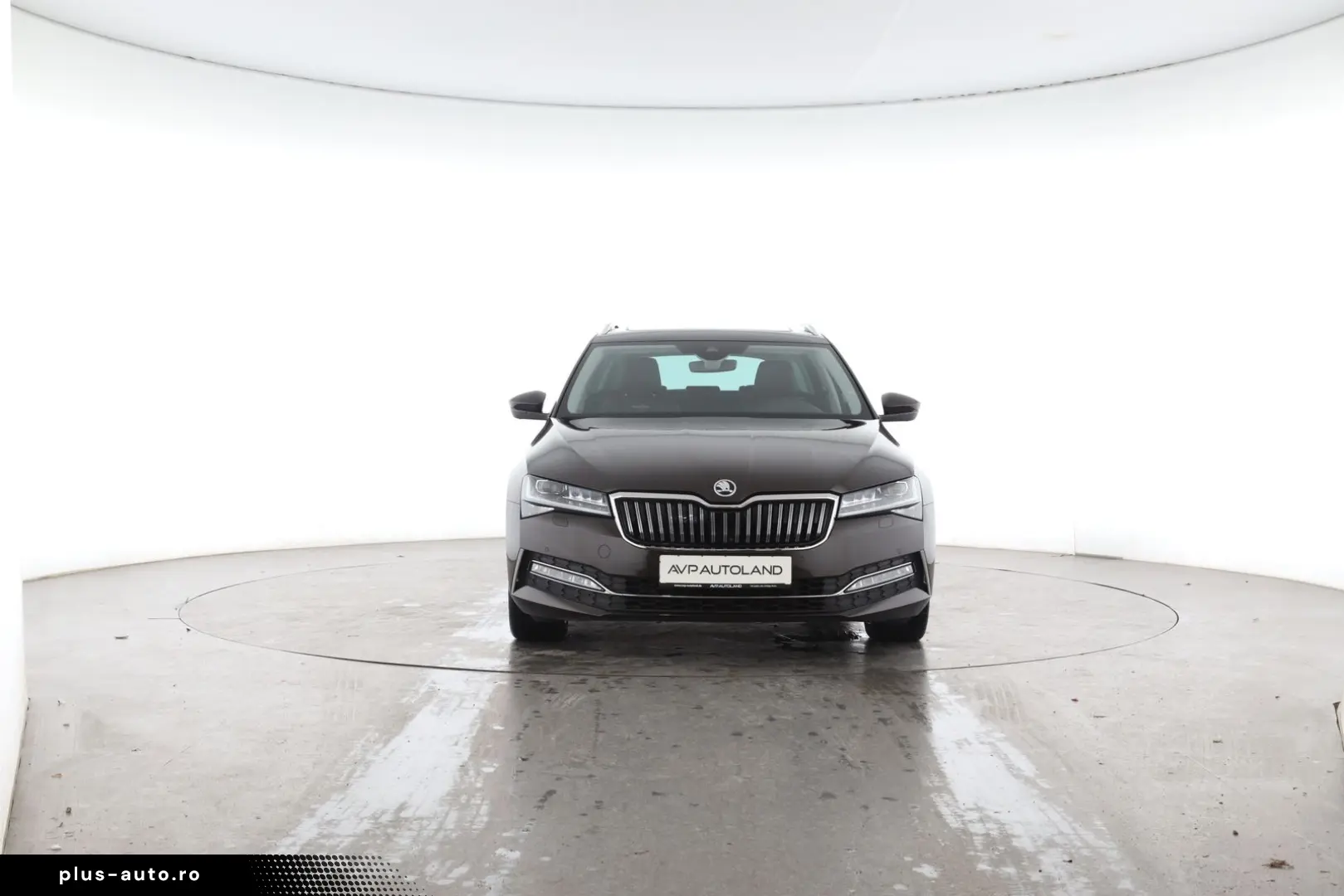 SKODA SUPERB COMBI 2.0 TDI DSG 4x4 L & K   STANDH.