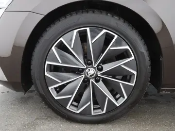 SKODA SUPERB COMBI 2.0 TDI DSG 4x4 L & K   STANDH.