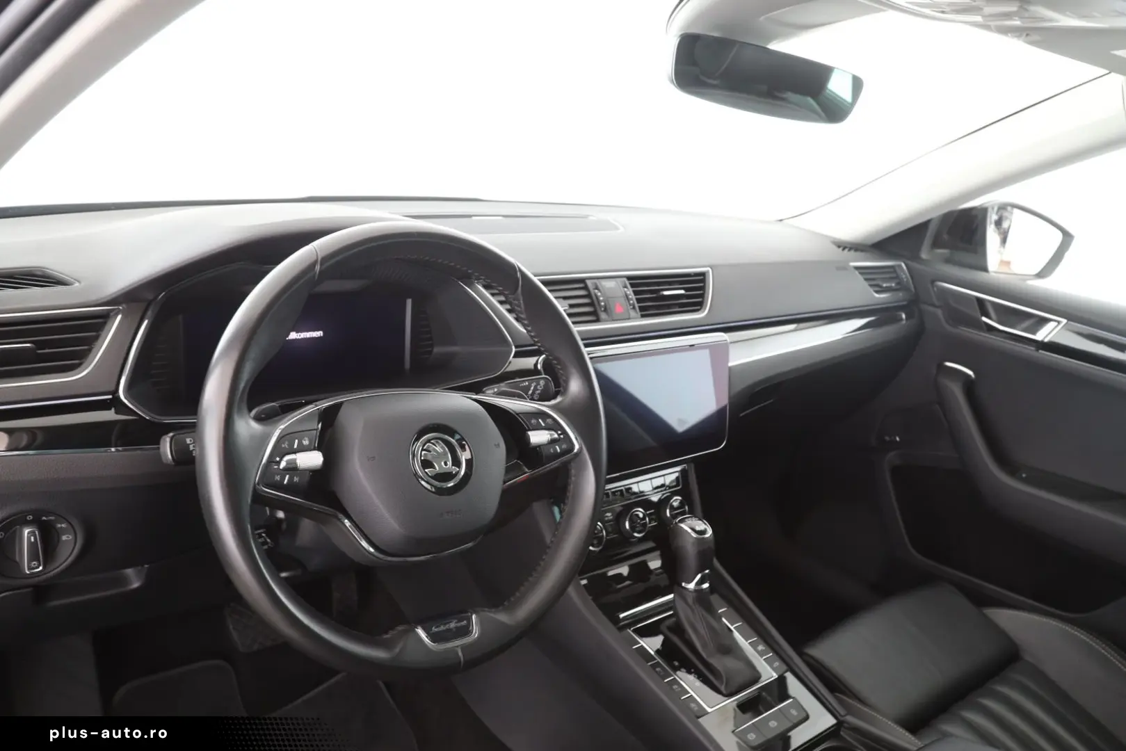 SKODA SUPERB COMBI 2.0 TDI DSG 4x4 L & K   STANDH.