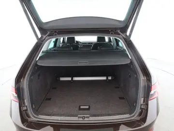 SKODA SUPERB COMBI 2.0 TDI DSG 4x4 L & K   STANDH.