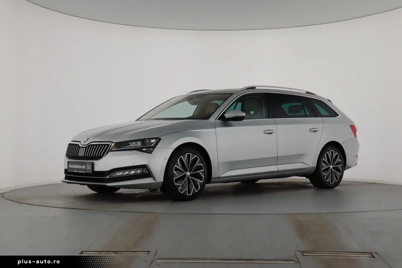 SKODA SUPERB COMBI L&K 2.0TDI DSG 4X4 STAND-HZ KAMERA