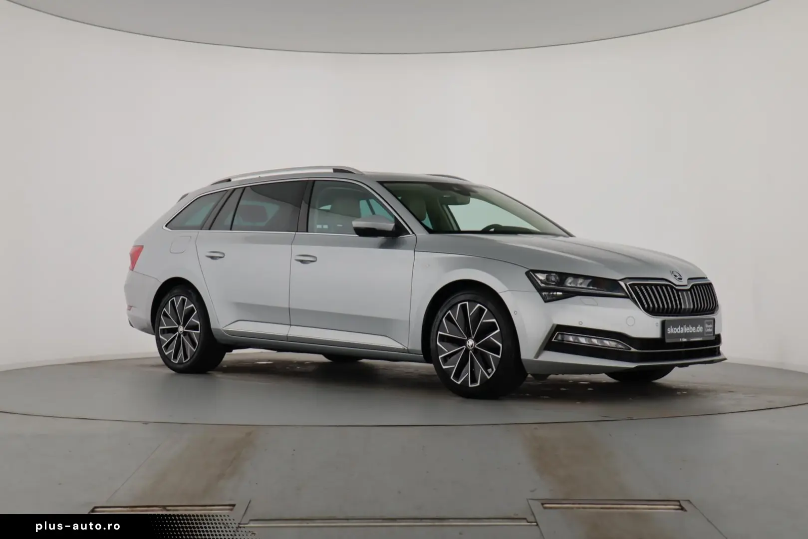 SKODA SUPERB COMBI L&K 2.0TDI DSG 4X4 STAND-HZ KAMERA