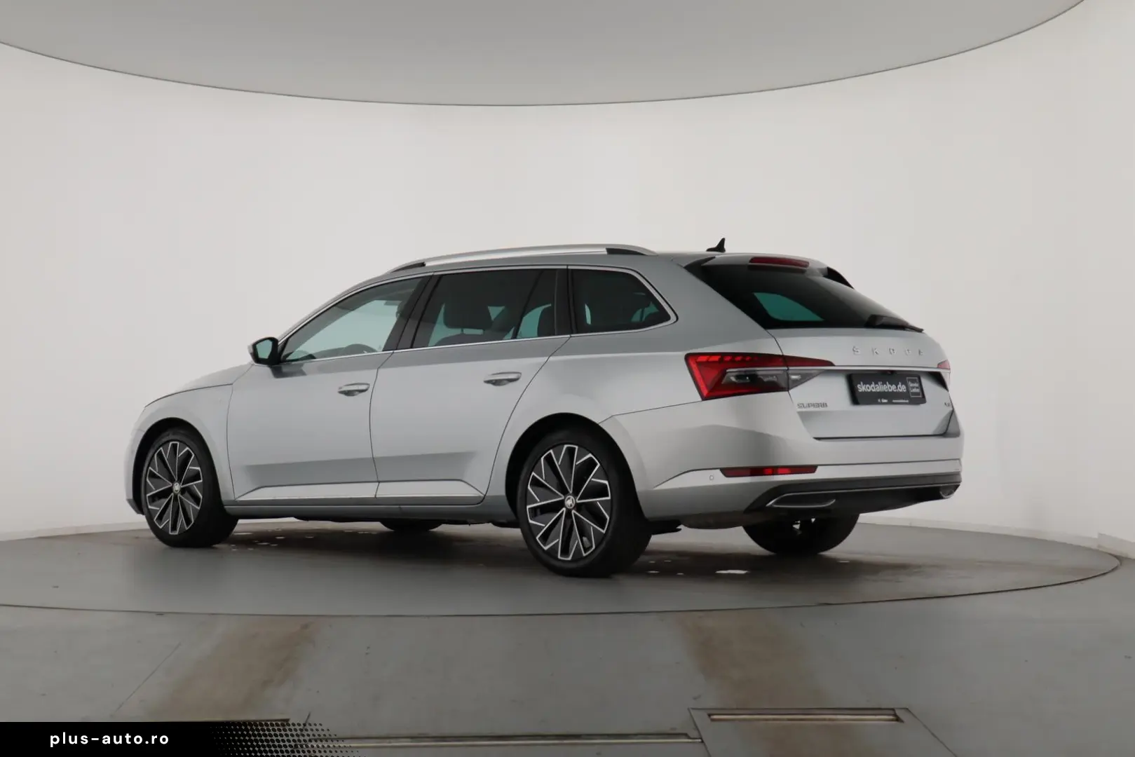 SKODA SUPERB COMBI L&K 2.0TDI DSG 4X4 STAND-HZ KAMERA